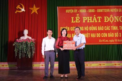 Chung tay ủng hộ đồng bào phía Bắc bị ảnh hưởng bởi cơn bão YaGi