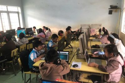 Học sinh tham gia kỳ thi IOE cấp trường ngày 28/11/2025