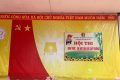 Ngày 27 tháng 4 năm 2026, Liên đội trường TH EaWy đã tổ chức thành công Hội thi “Nghi thức Đội – Chỉ huy Đội giỏi” năm học 2025 – 2026.  Hội thi được tổ chức nhằm rèn luyện kỹ năng thực hành Nghi thức Đội, bồi dưỡng đội ngũ chỉ huy Đội, nâng cao ý thức kỷ luật, tinh thần đoàn kết và xây dựng tổ chức Đội ngày càng vững mạnh.  Tham gia hội thi, các chi đội và đội viên đã thể hiện sự nghiêm túc, tự tin, bản lĩnh qua các phần thi: thực hành Nghi thức Đội, điều hành chỉ huy, xử lý khẩu lệnh, đội hình đội ngũ… Mỗi phần thi đều cho thấy sự tập luyện công phu, tinh thần trách nhiệm và niềm tự hào của đội viên trường TH EaWy.  Hội thi không chỉ là sân chơi bổ ích để các em giao lưu, học hỏi, thể hiện năng lực chỉ huy mà còn góp phần giáo dục truyền thống, bồi dưỡng tác phong nhanh nhẹn, kỷ luật, tinh thần tập thể cho đội viên, thiếu nhi.  🌟 Hội thi “Nghi thức Đội – Chỉ huy Đội giỏi” đã diễn ra để lại nhiều ấn tượng đẹp, góp phần thúc đẩy phong trào công tác Đội và phong trào thiếu nhi của Liên đội trường TH EaWy ngày càng phát triển.  Xin chúc mừng các tập thể, cá nhân đạt thành tích xuất sắc tại hội thi! 💐 Xin cảm ơn quý thầy cô, các anh chị phụ trách và toàn thể đội viên đã góp phần làm nên thành công của chương trình.